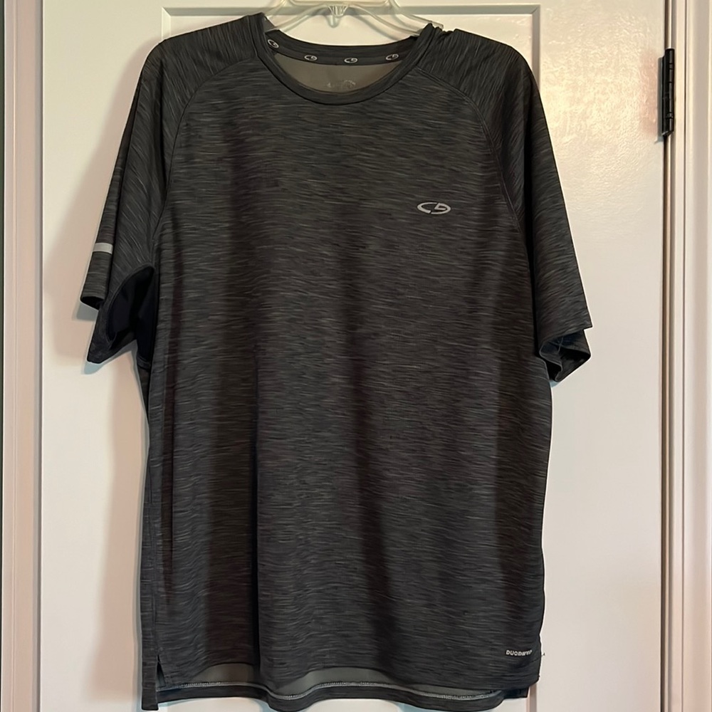 Mens moisture wicking